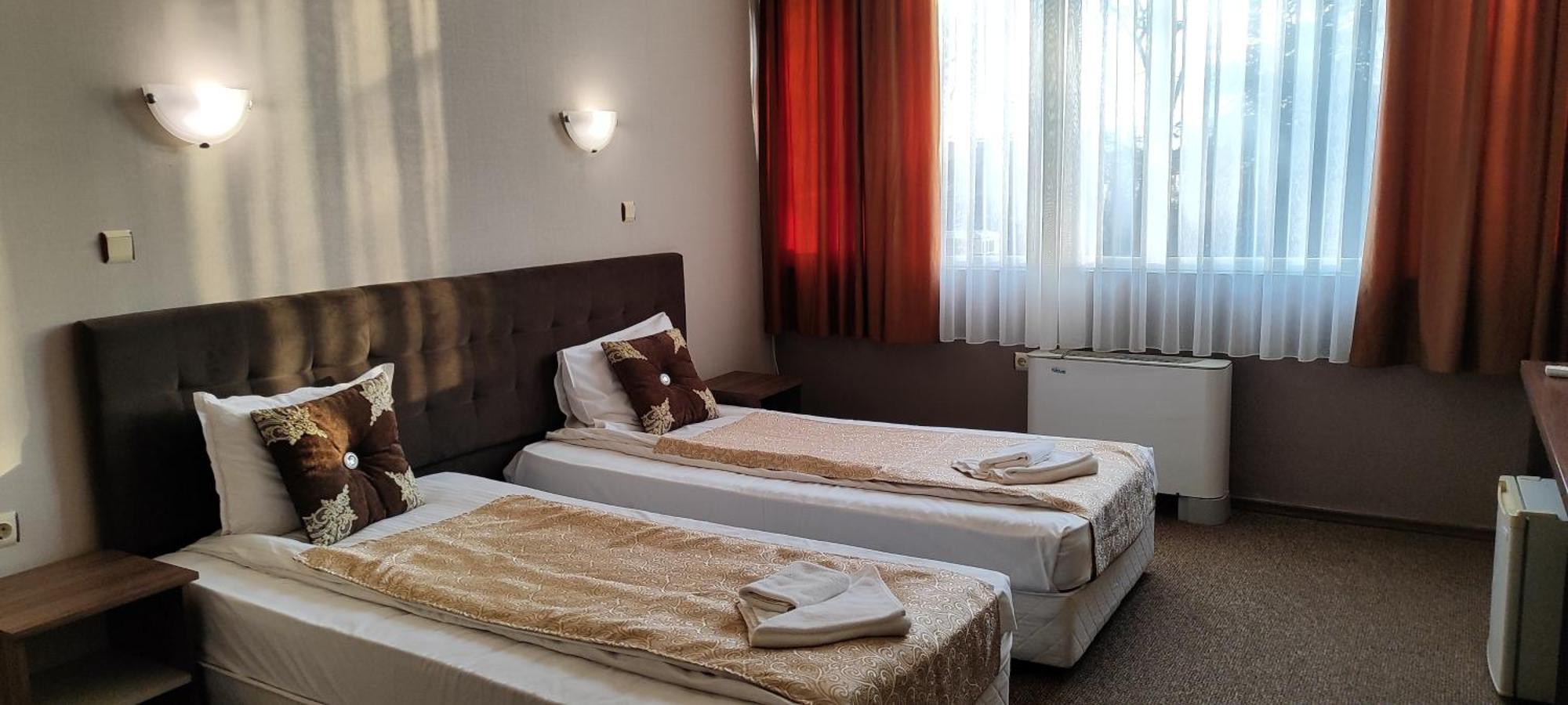 Hotel Monte Cristo Blagoevgrad Bagian luar foto